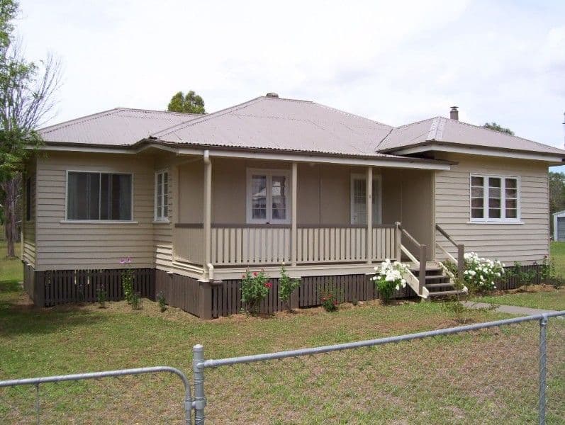 5 John Street, CROWS NEST QLD 4355, Crows Nest - Image 1