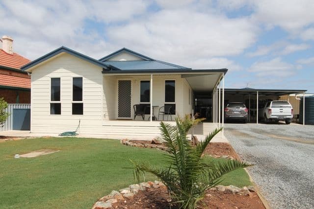16 Warnes Street, COWELL SA 5602, Cowell - Image 1