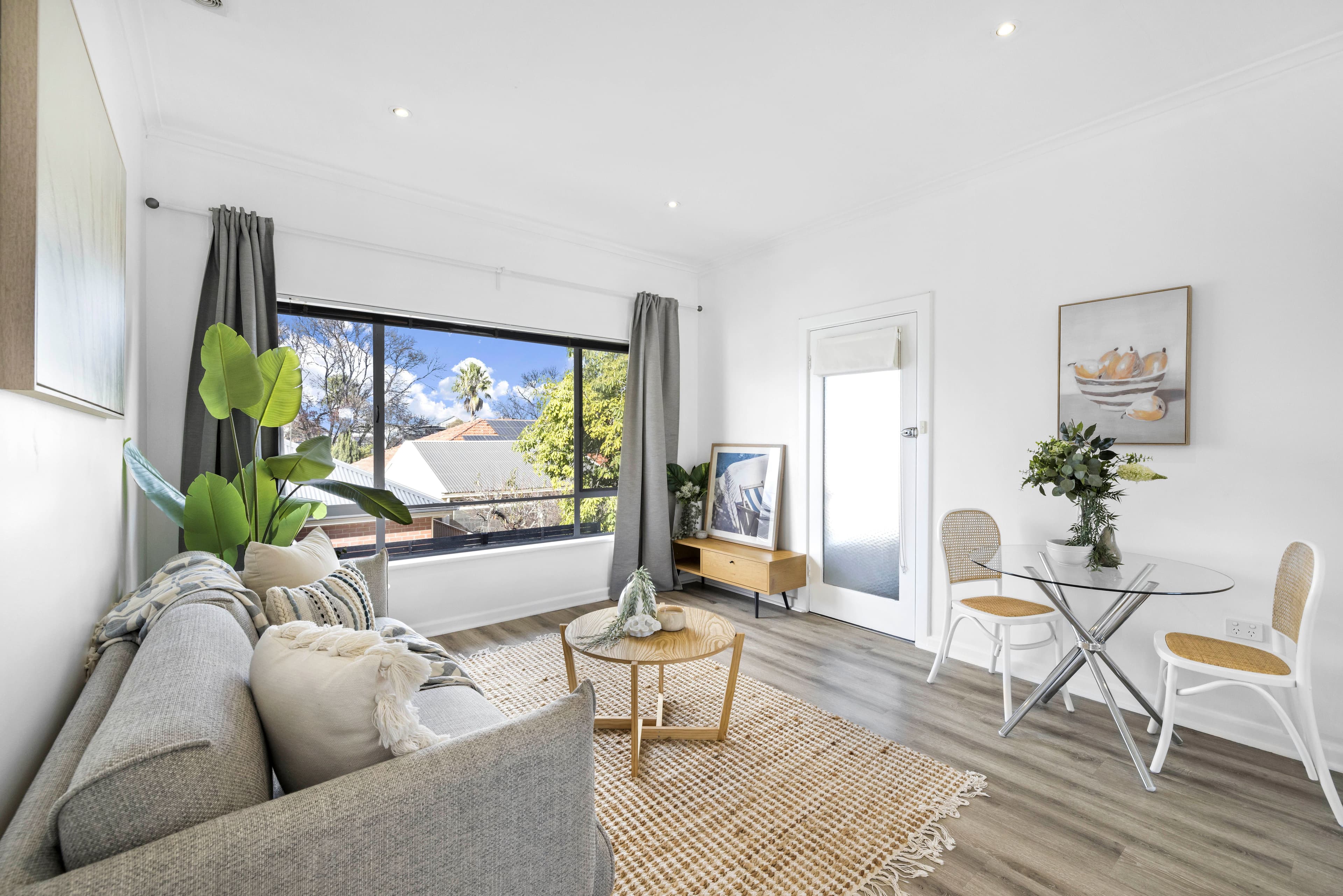 37 Honeybee Crescent, Calderwood, Calderwood - Image 1