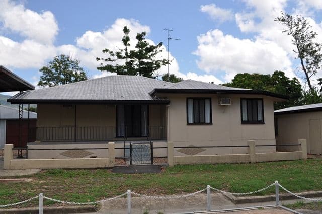 17 Anzac Parade, FINCH HATTON QLD 4756, Finch Hatton - Image 1