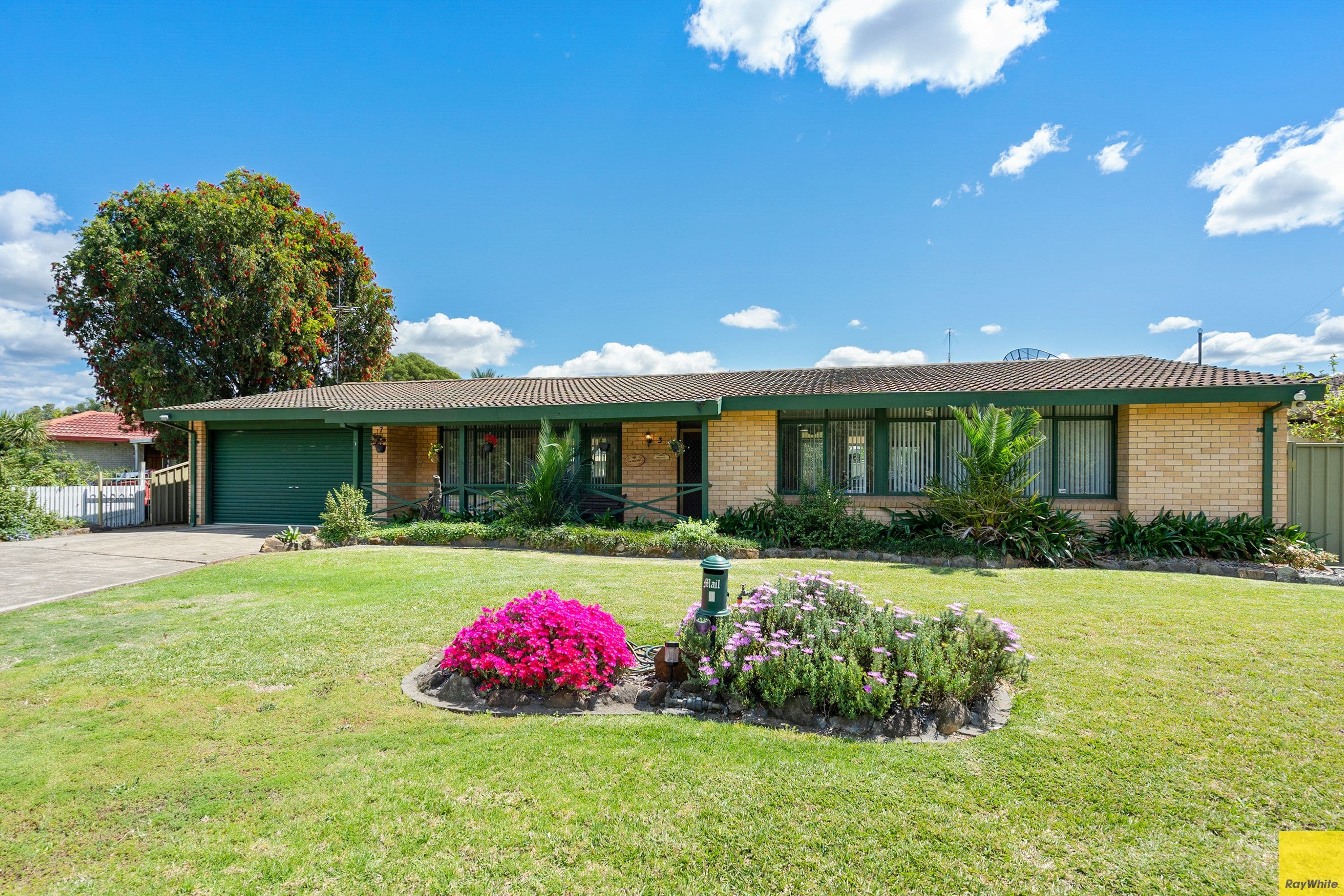 3 Charles Sturt Drive, Werrington County - Image 1