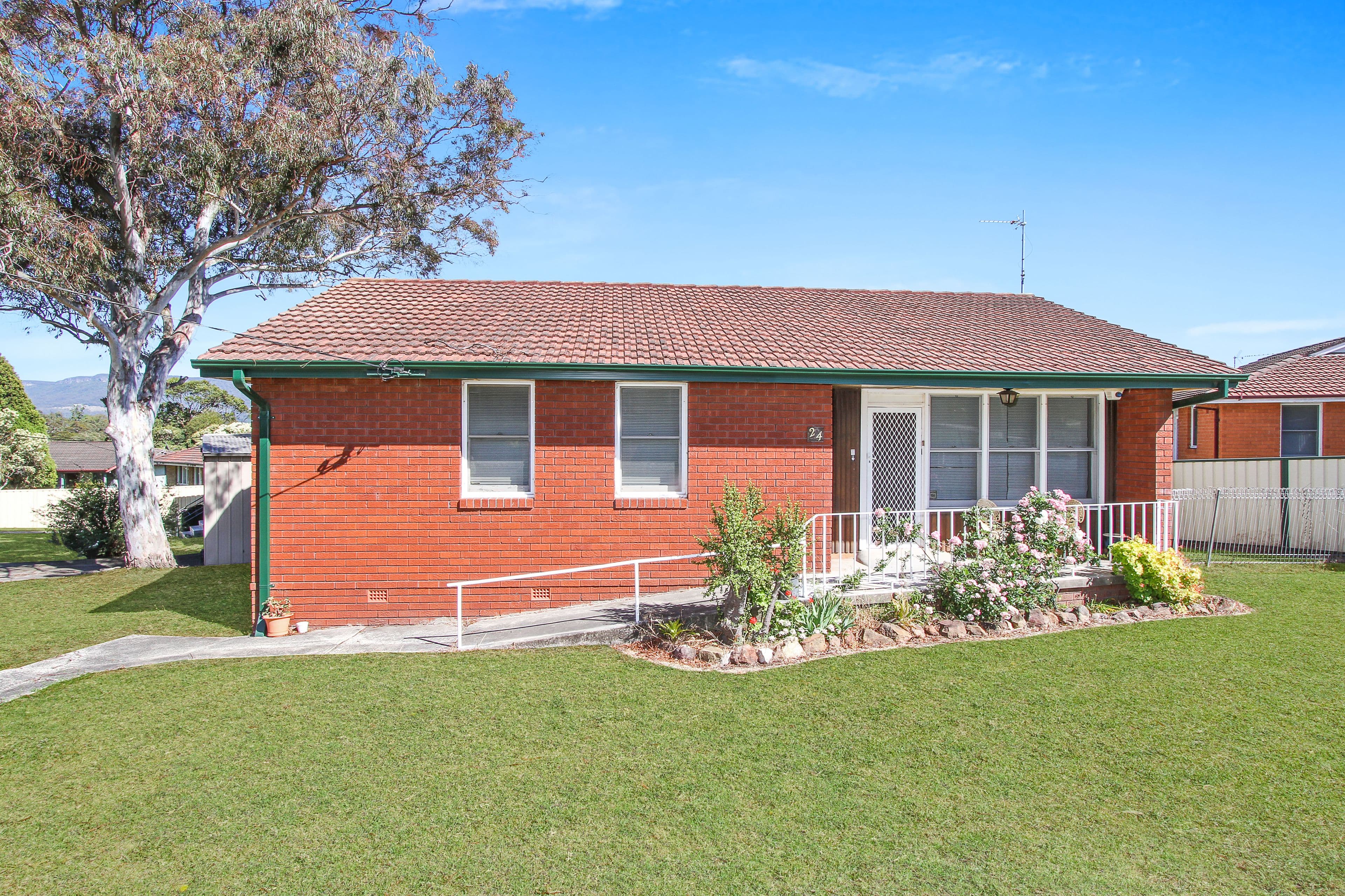 24 Galong Crescent, Koonawarra - Image 1