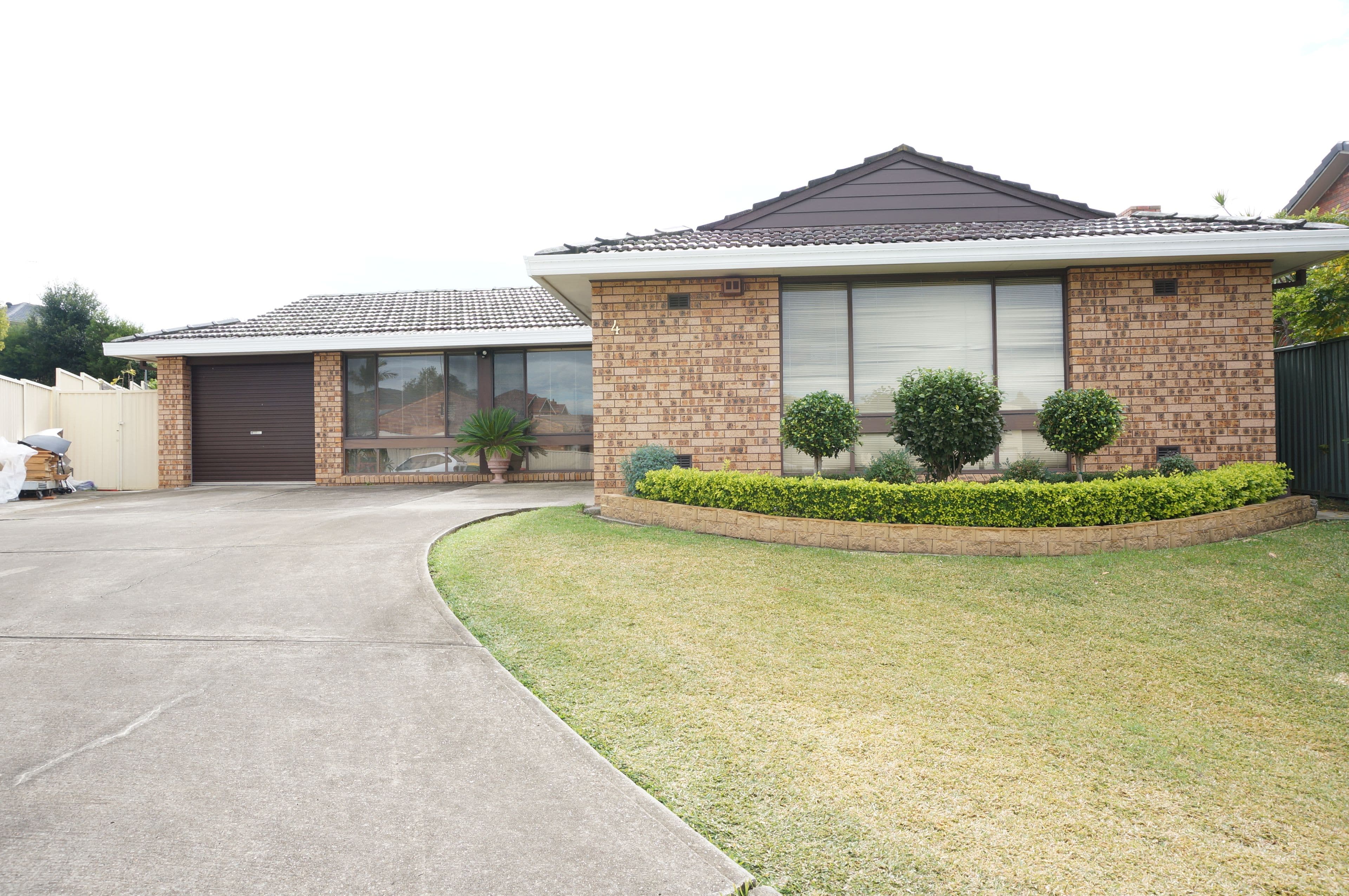 4 Seymour Place, Bossley Park - Image 1