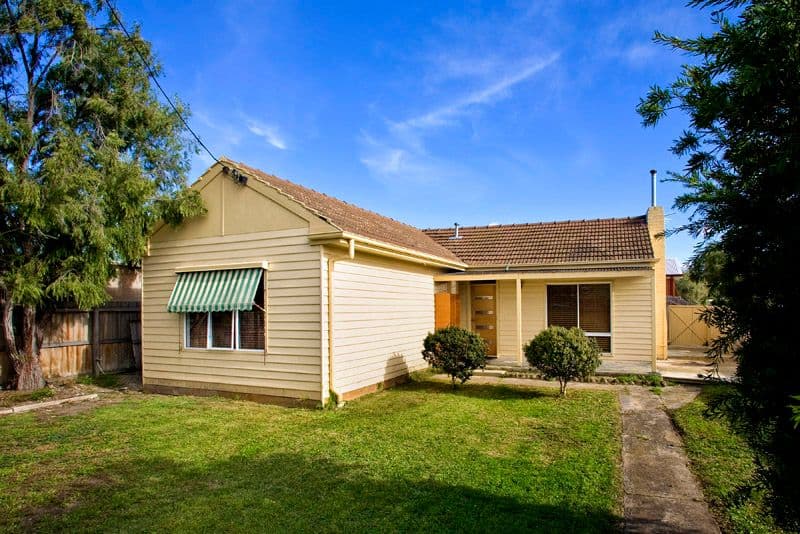 18 Vines Road, HAMLYN HEIGHTS VIC 3215, Hamlyn Heights - Image 1