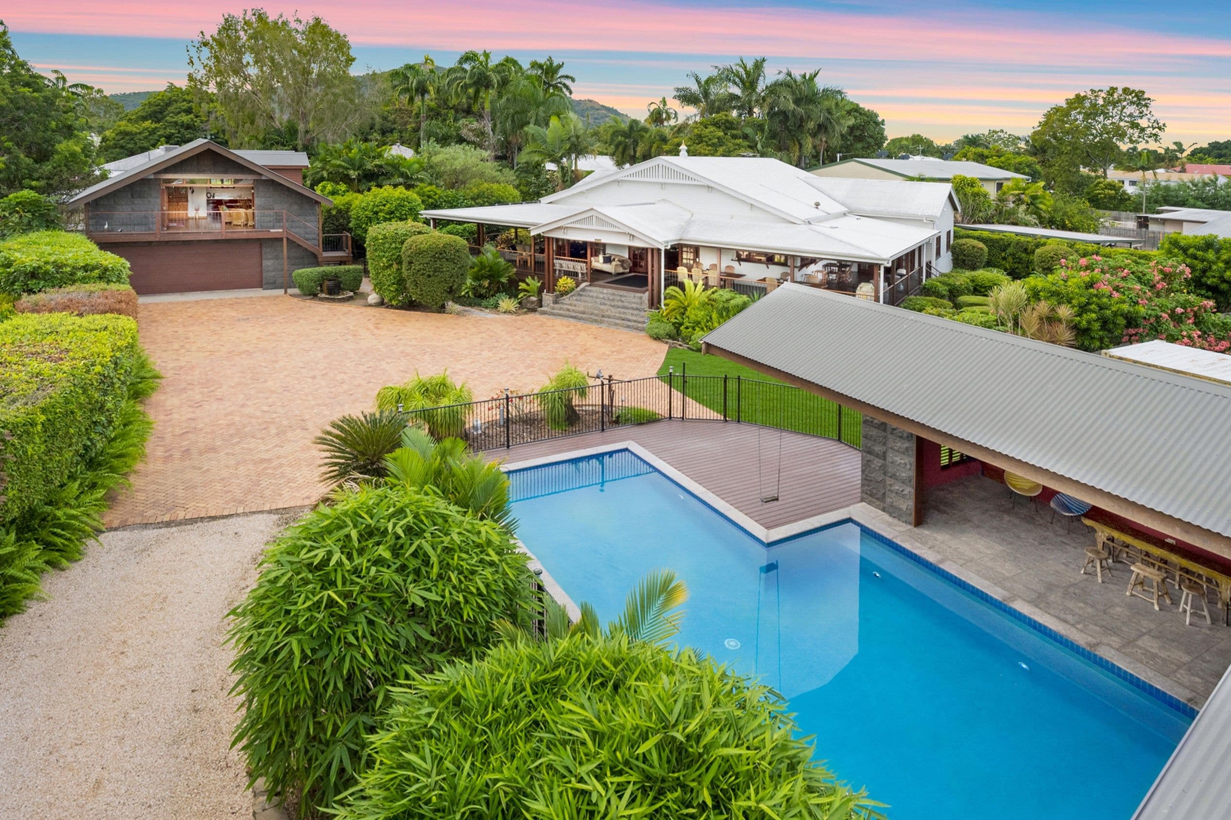 39 Surrey Street, Hyde Park QLD 4812, Hyde Park - Image 1