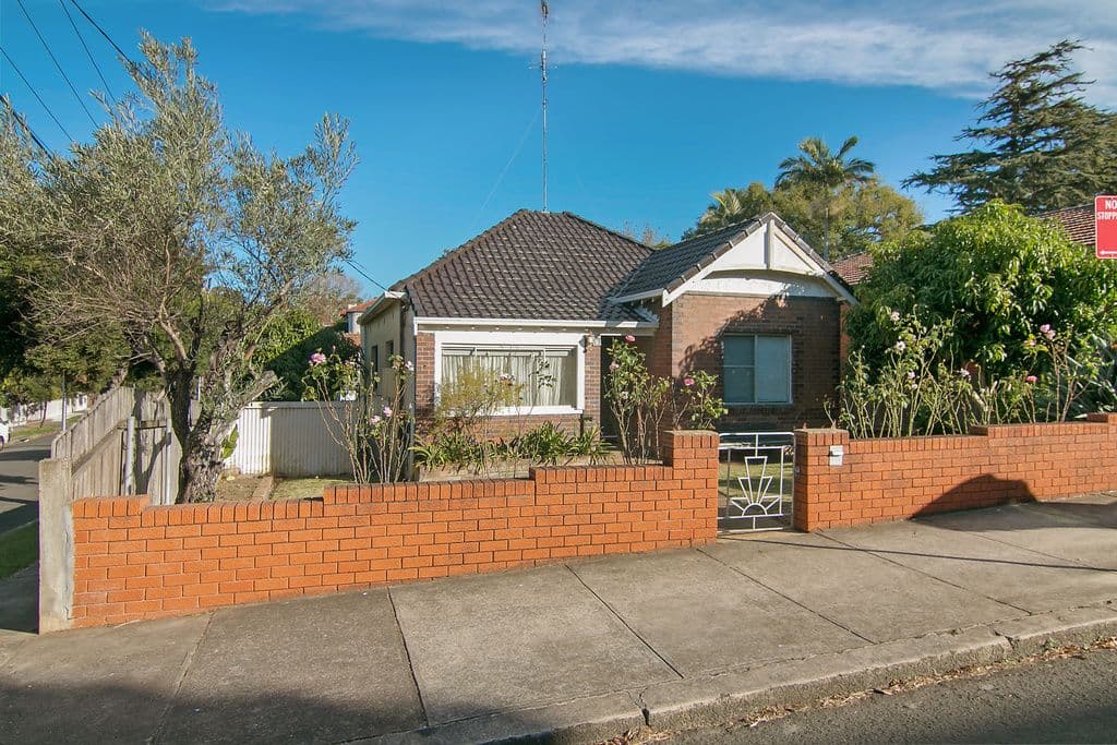 11 Regent Street, Summer Hill - Image 1