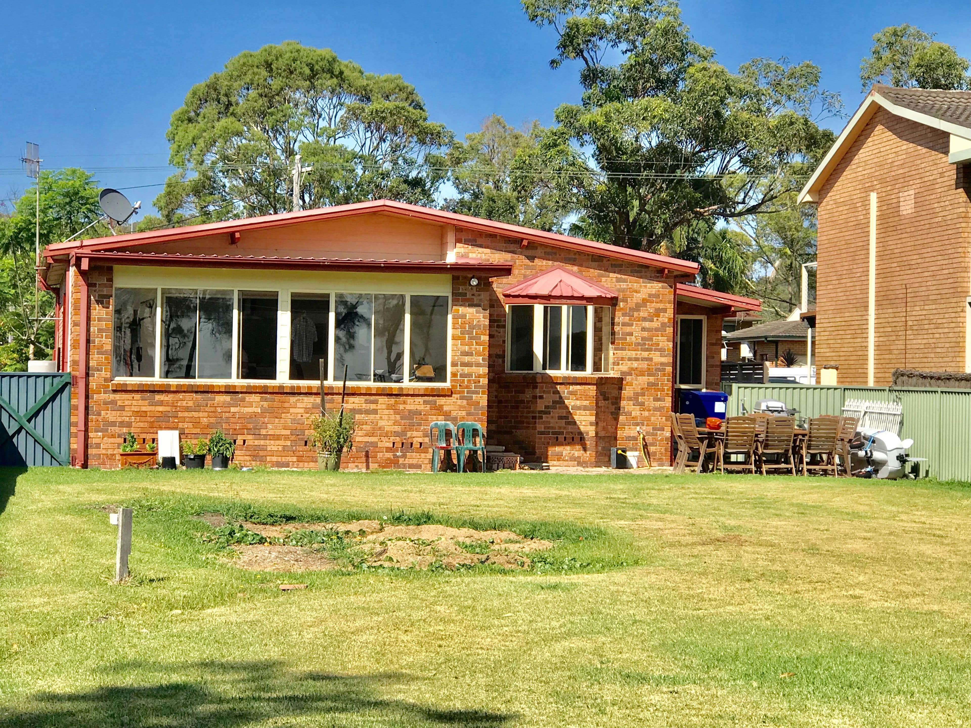 109 Lakedge Avenue, Berkeley Vale - Image 1