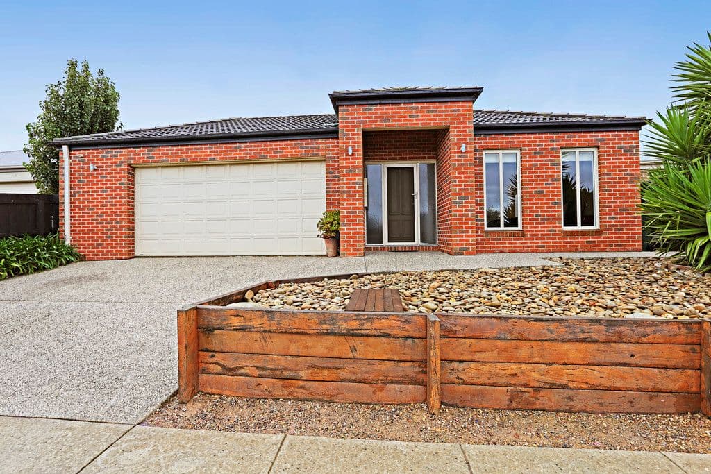 7 Thwaites Close, Highton VIC 3216, Highton - Image 1