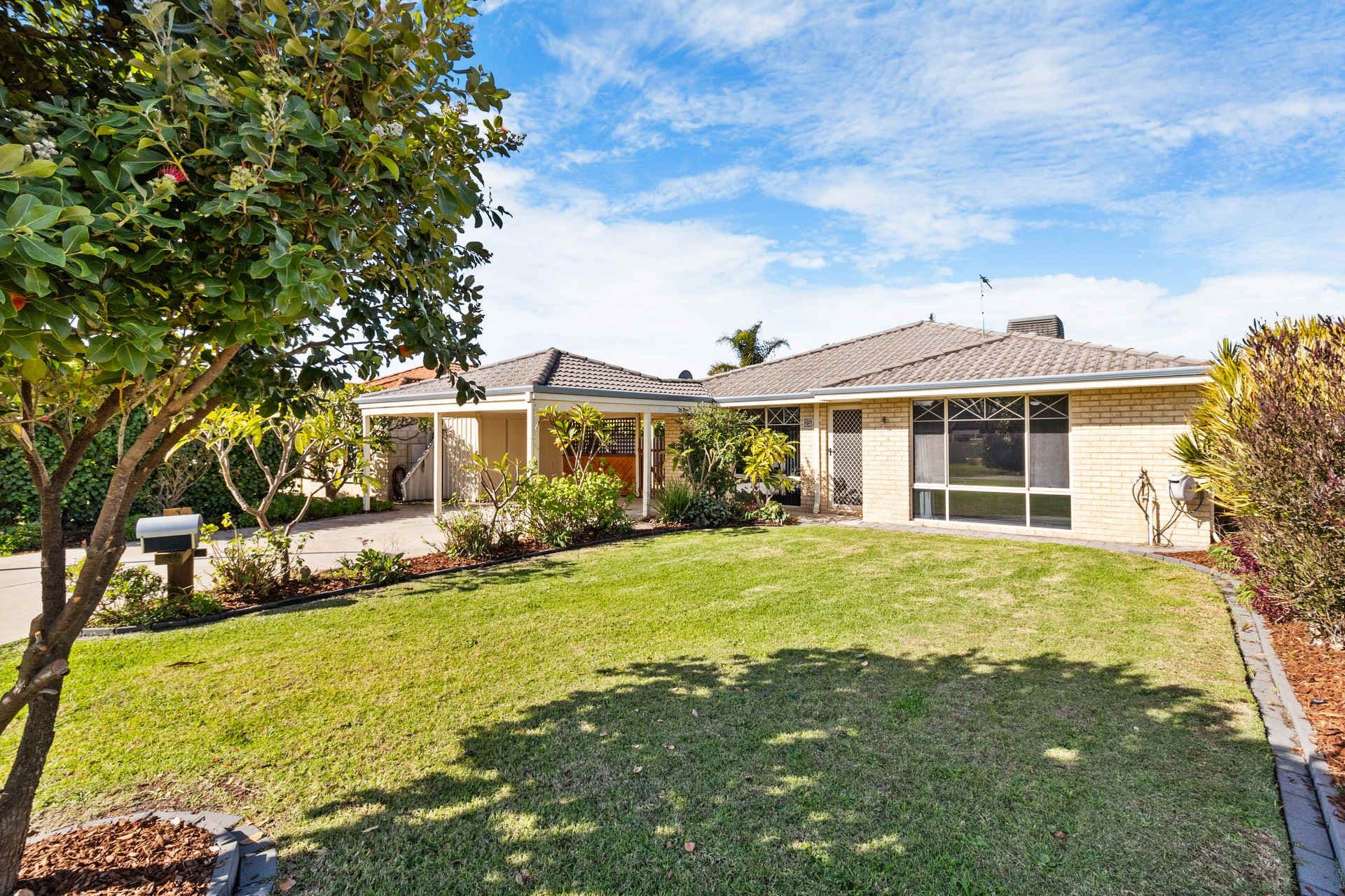 25 Nooyan Close, South Guildford WA 6055, South Guildford - Image 1