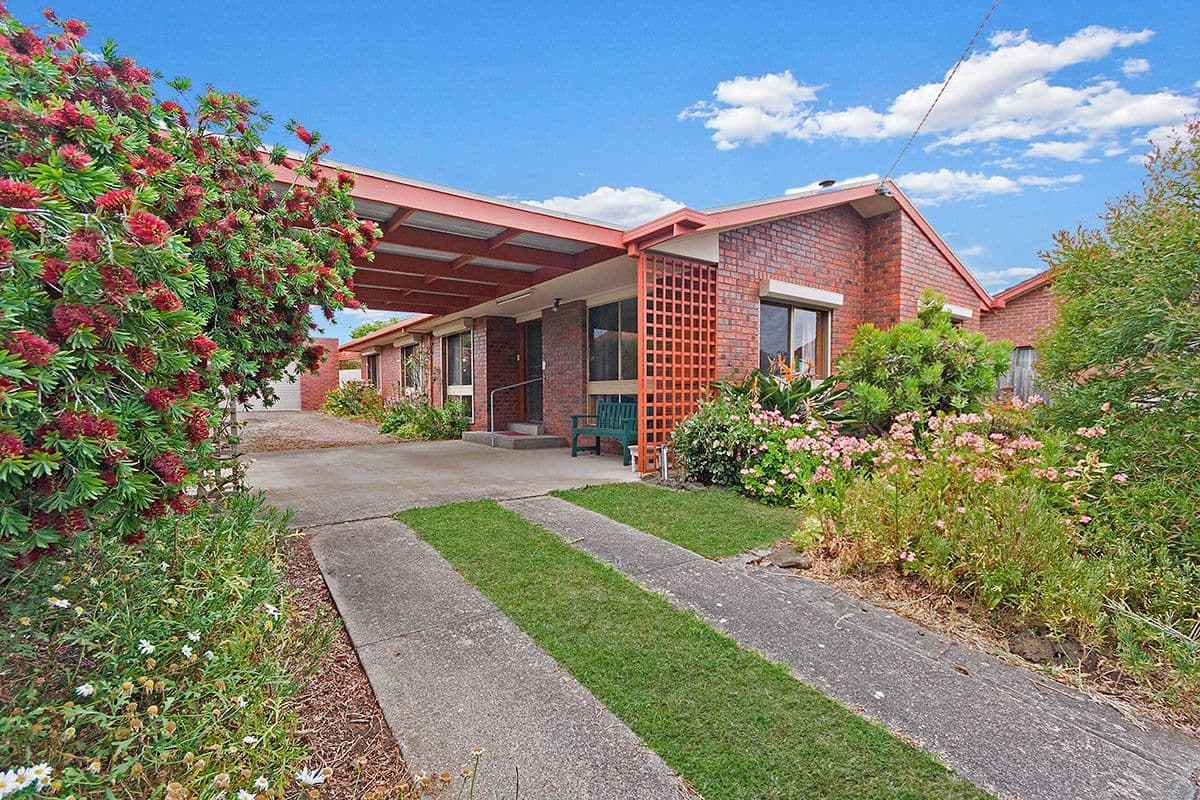 2 Duke Avenue, Hamilton VIC 3300, Hamilton - Image 1