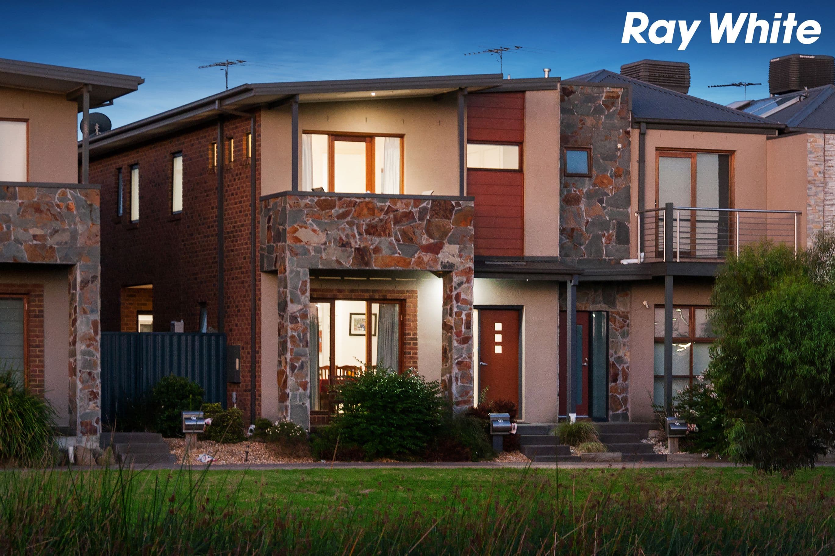 19 Pendula Place, Pakenham VIC 3810, Pakenham - Image 1