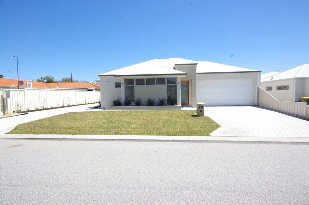 49b Denver Avenue, MADELEY WA 6065, Madeley - Image 1