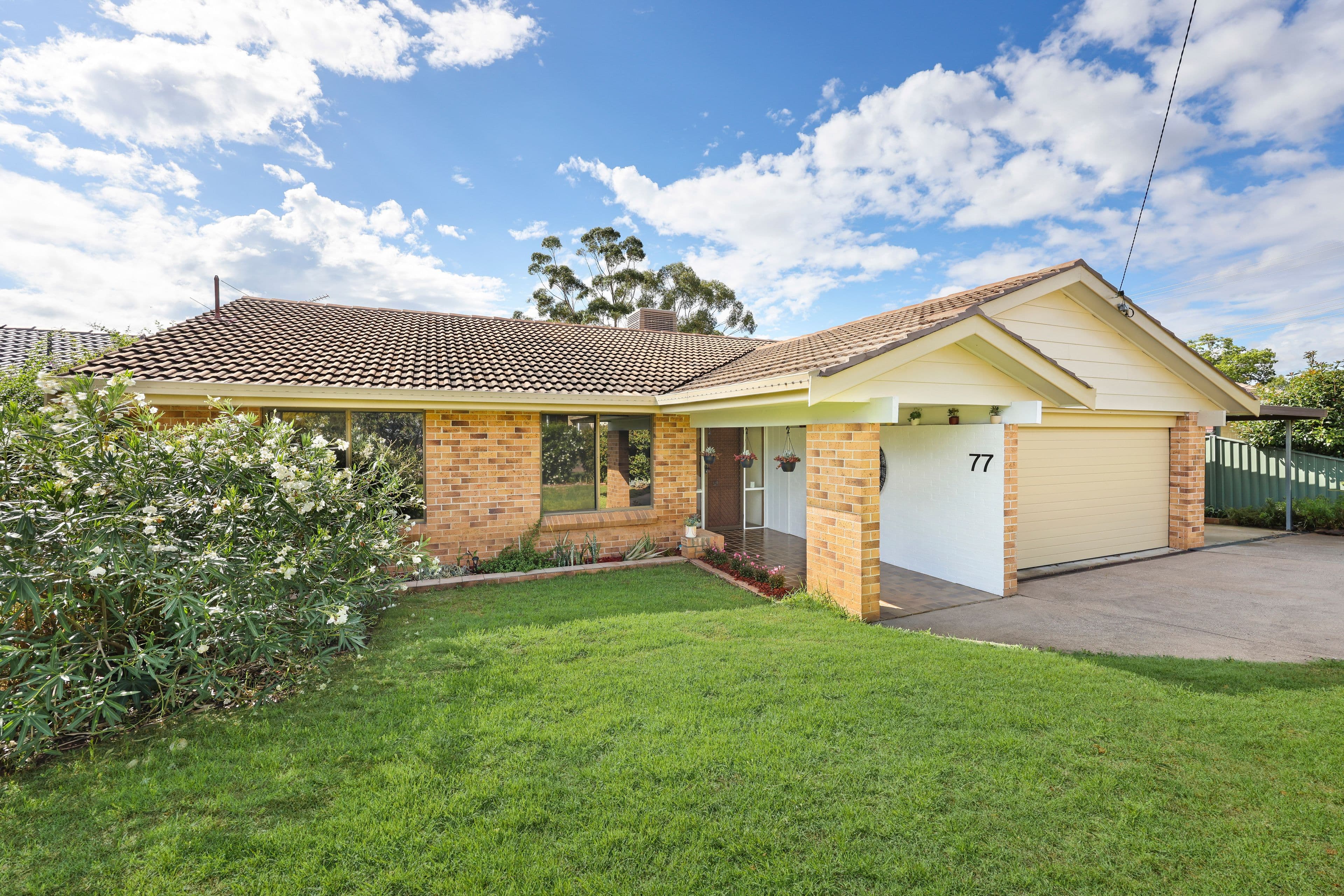 77 Edward Street, Tamworth NSW 2340, Hillvue - Image 1