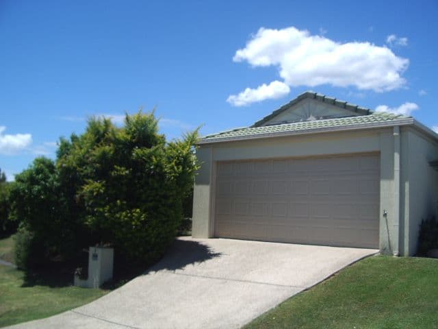 8 Phillips Place, WAKERLEY QLD 4154, Wakerley - Image 1
