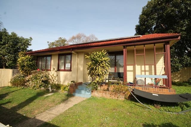 12 Bendigo Place, Cartwright - Image 1