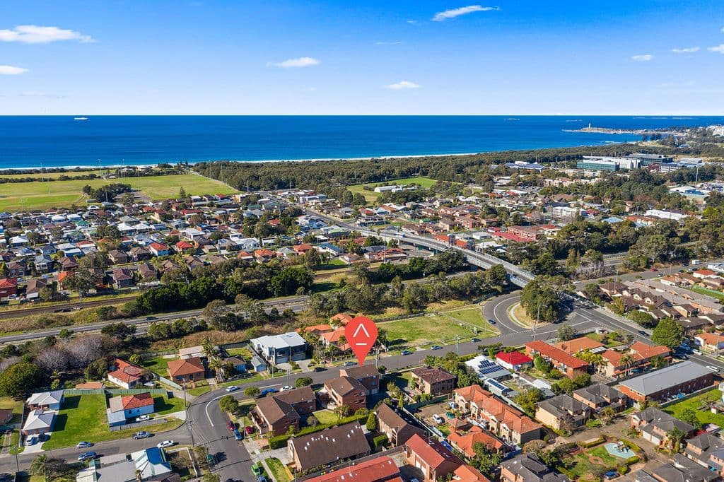 7/24-26 Daisy Street, Fairy Meadow - Image 1