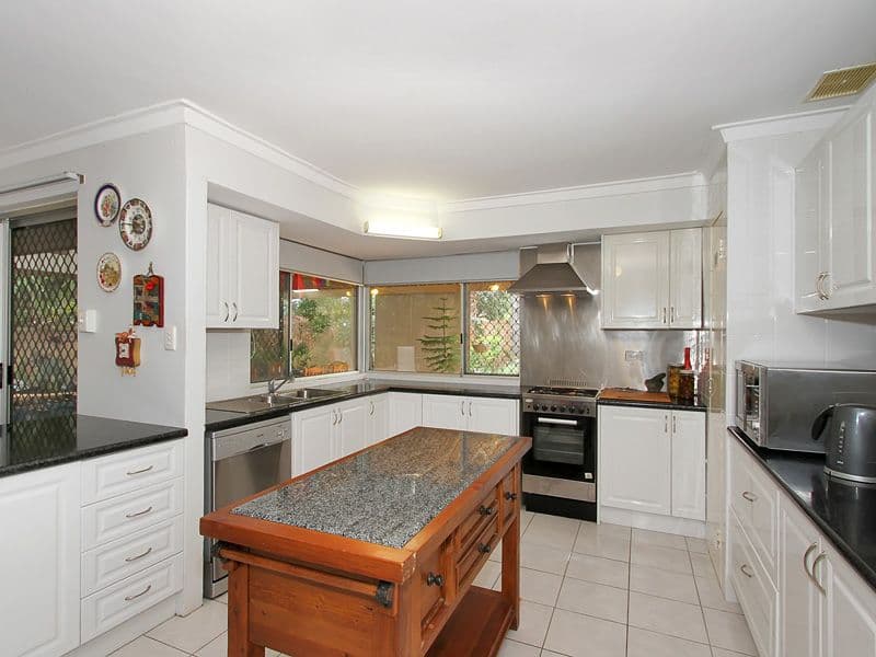 19 Dellwood Lane, BALLAJURA WA 6066, Ballajura - Image 1