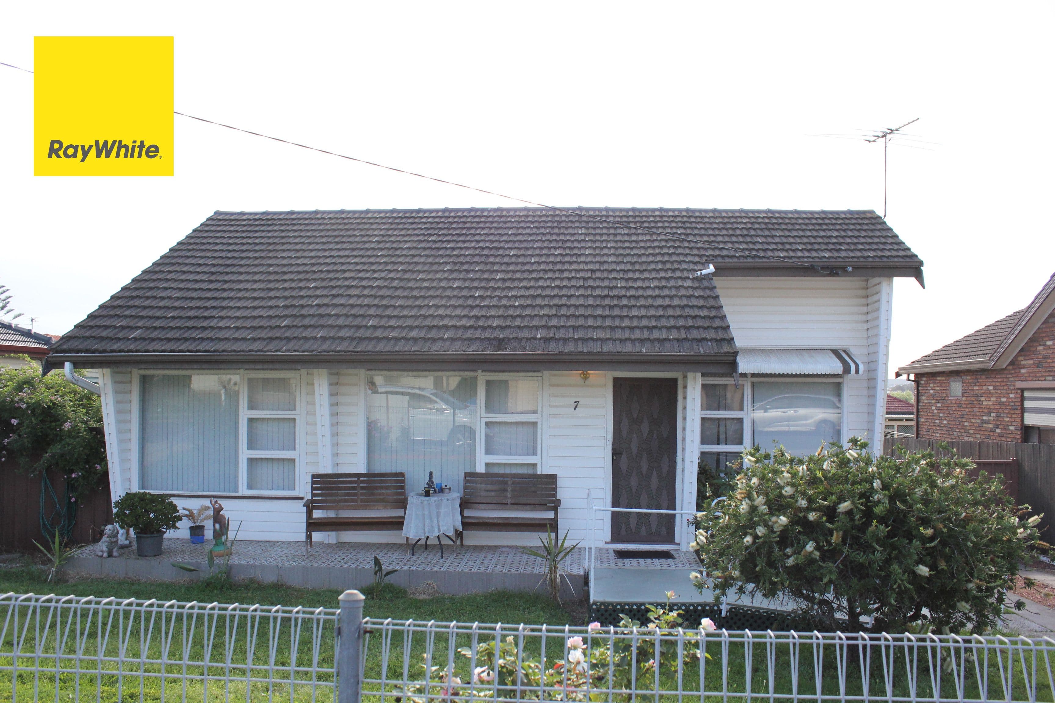 7 Byrd Street, Canley Heights - Image 1