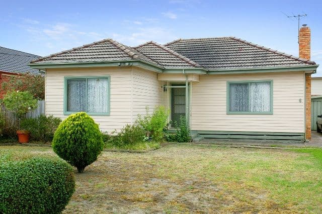 6 Melbourne Avenue, GLENROY VIC 3046, Glenroy - Image 1