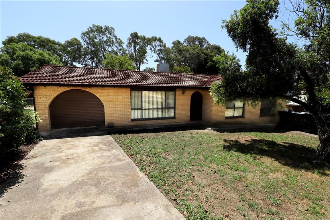 11 Kirra Street, Tumut NSW 2720, Tumut - Image 1
