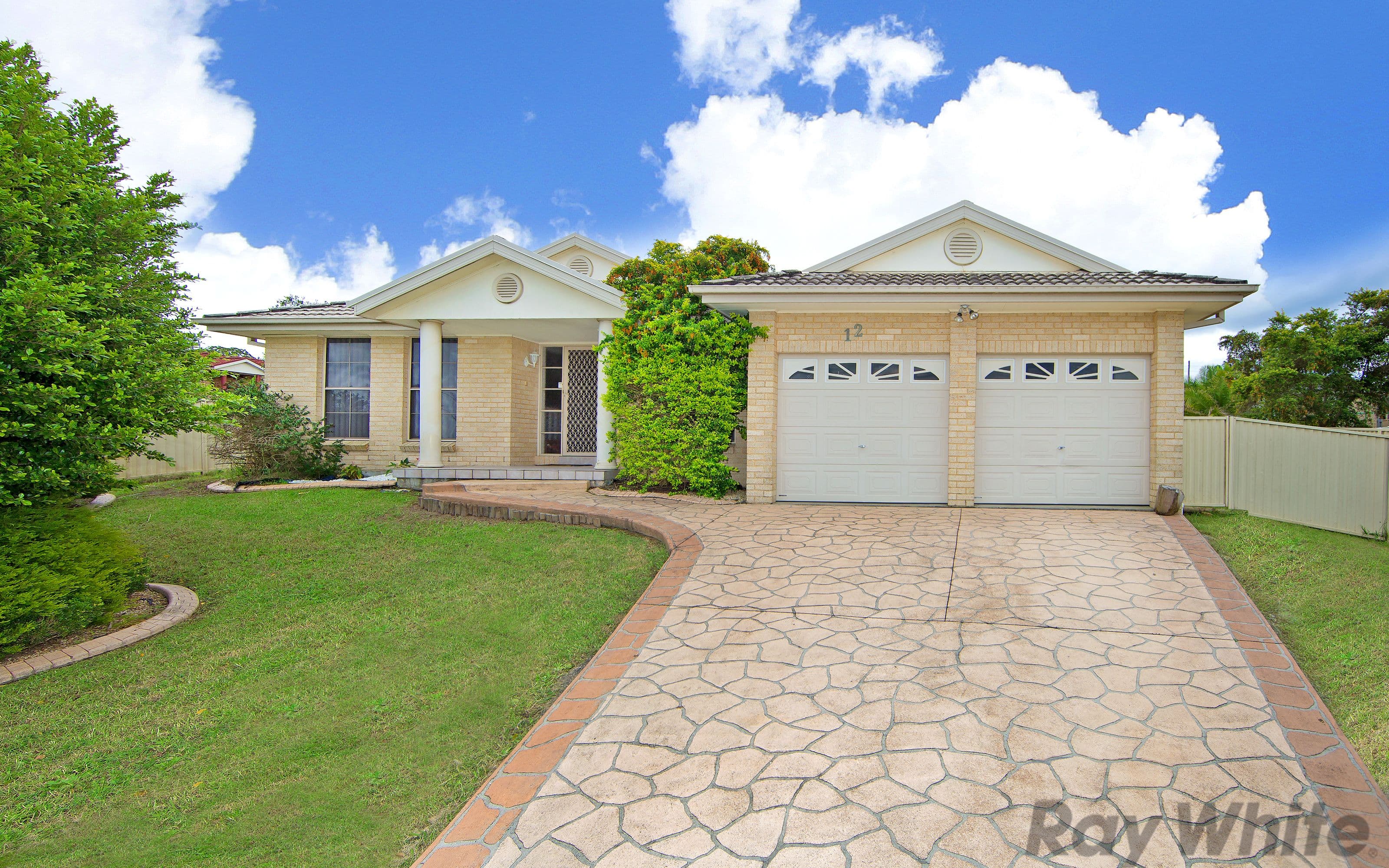 12 Bayside Street, Blue Haven - Image 1