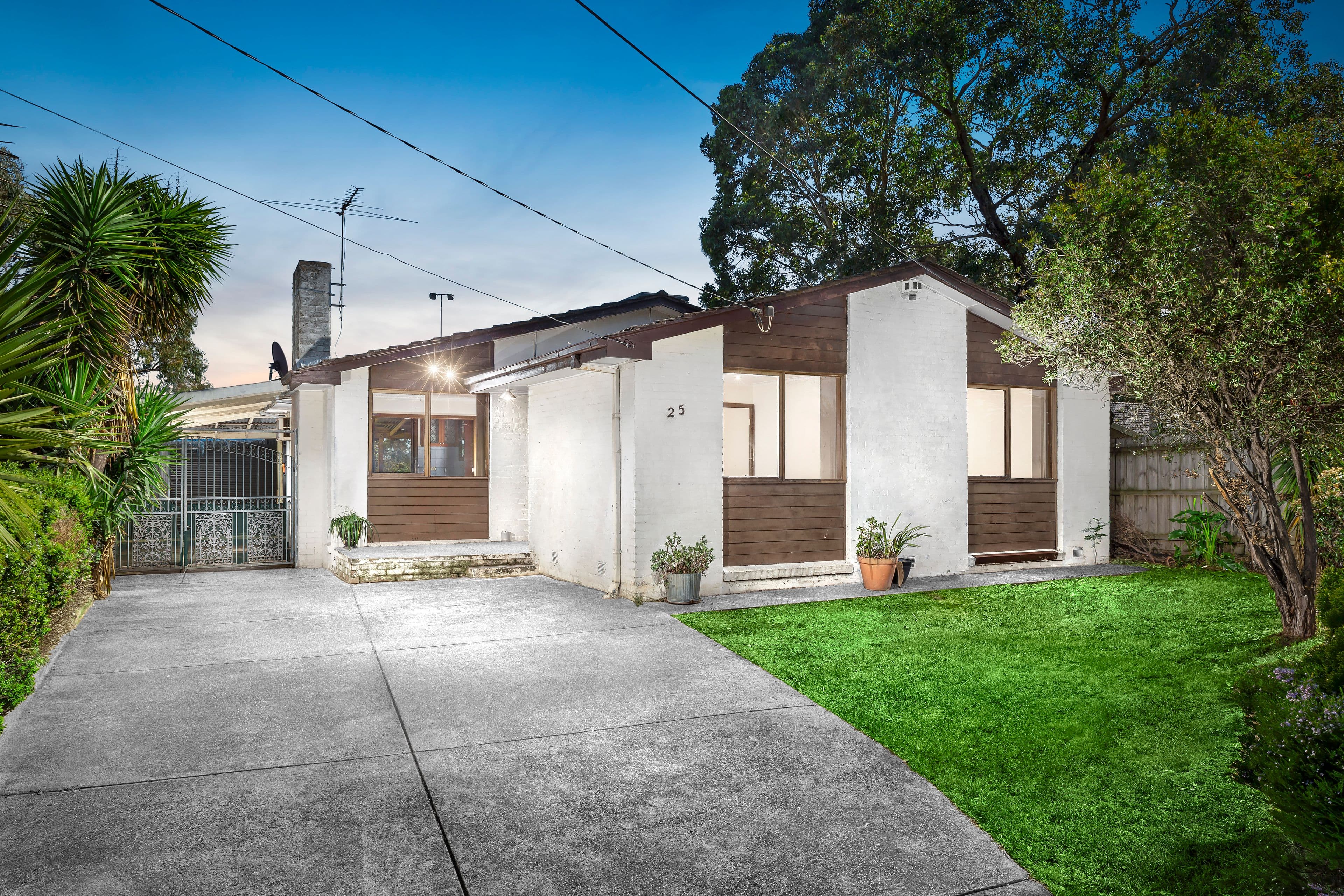 25 Huskisson Avenue, Lalor VIC 3075, Lalor - Image 1