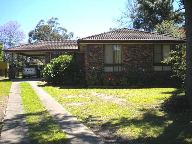 4 Alverstoke Close, BOMADERRY NSW 2541, Bomaderry - Image 1