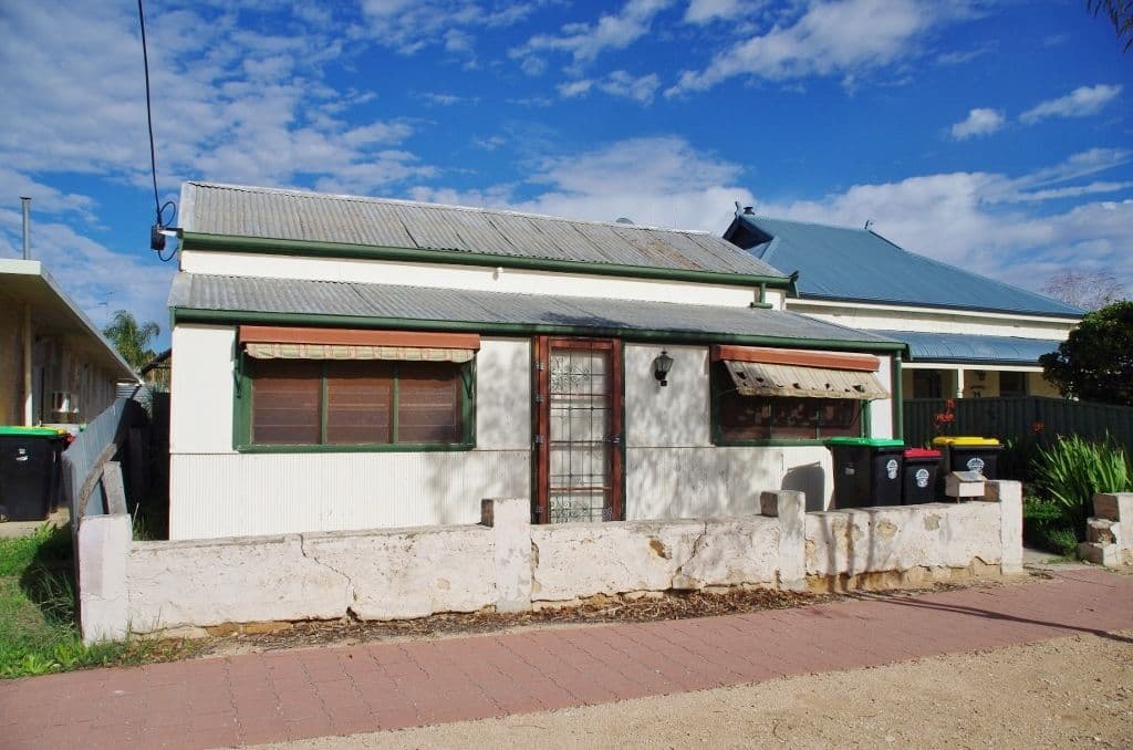 21 Twelfth Street, Renmark SA 5341, Renmark - Image 1