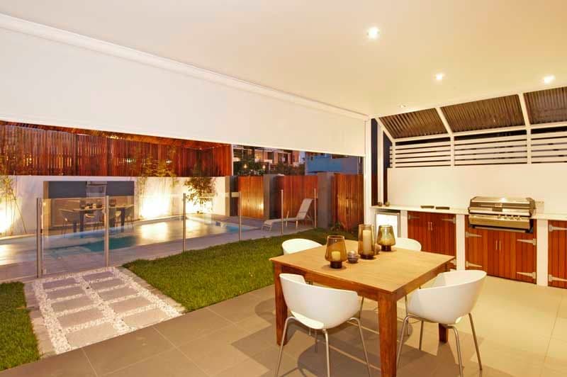 30 Addison Avenue, BULIMBA QLD 4171, Bulimba - Image 1
