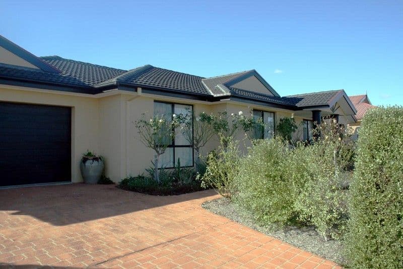 8 Nicholls Drive, YASS NSW 2582, Yass - Image 1