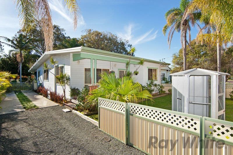 7 Marks Road, GOROKAN NSW 2263, Gorokan - Image 1