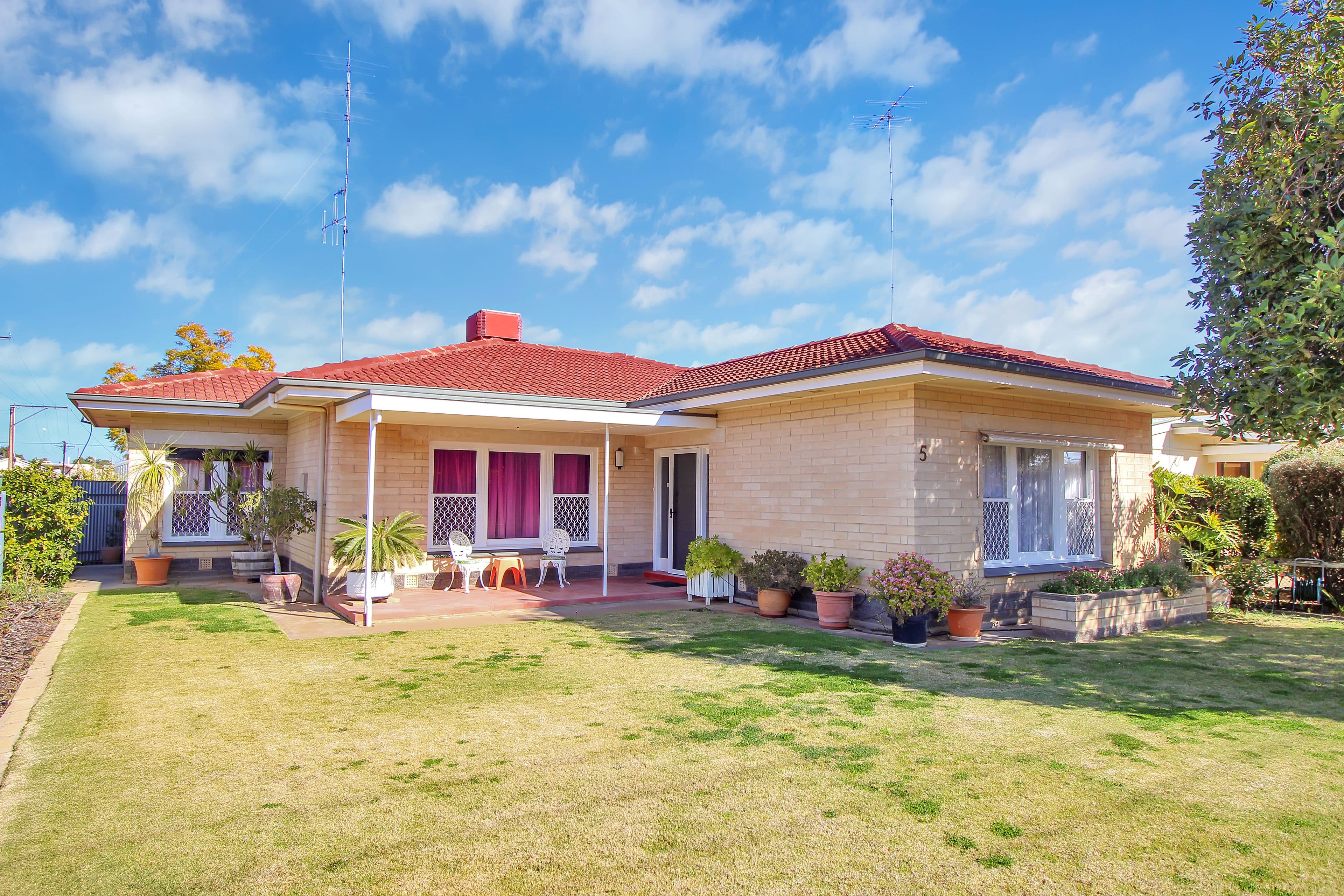 5 Twelfth Street, Renmark SA 5341, Renmark - Image 1