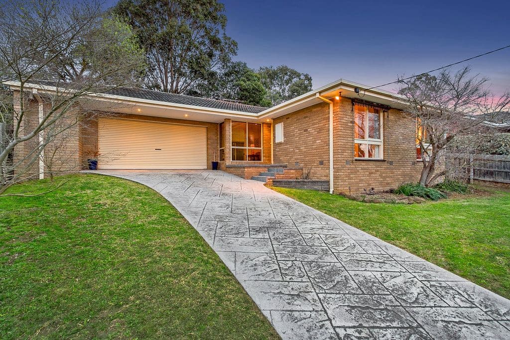 8 BLACKFRIARS Lane, Chirnside Park VIC 3116, Chirnside Park - Image 1