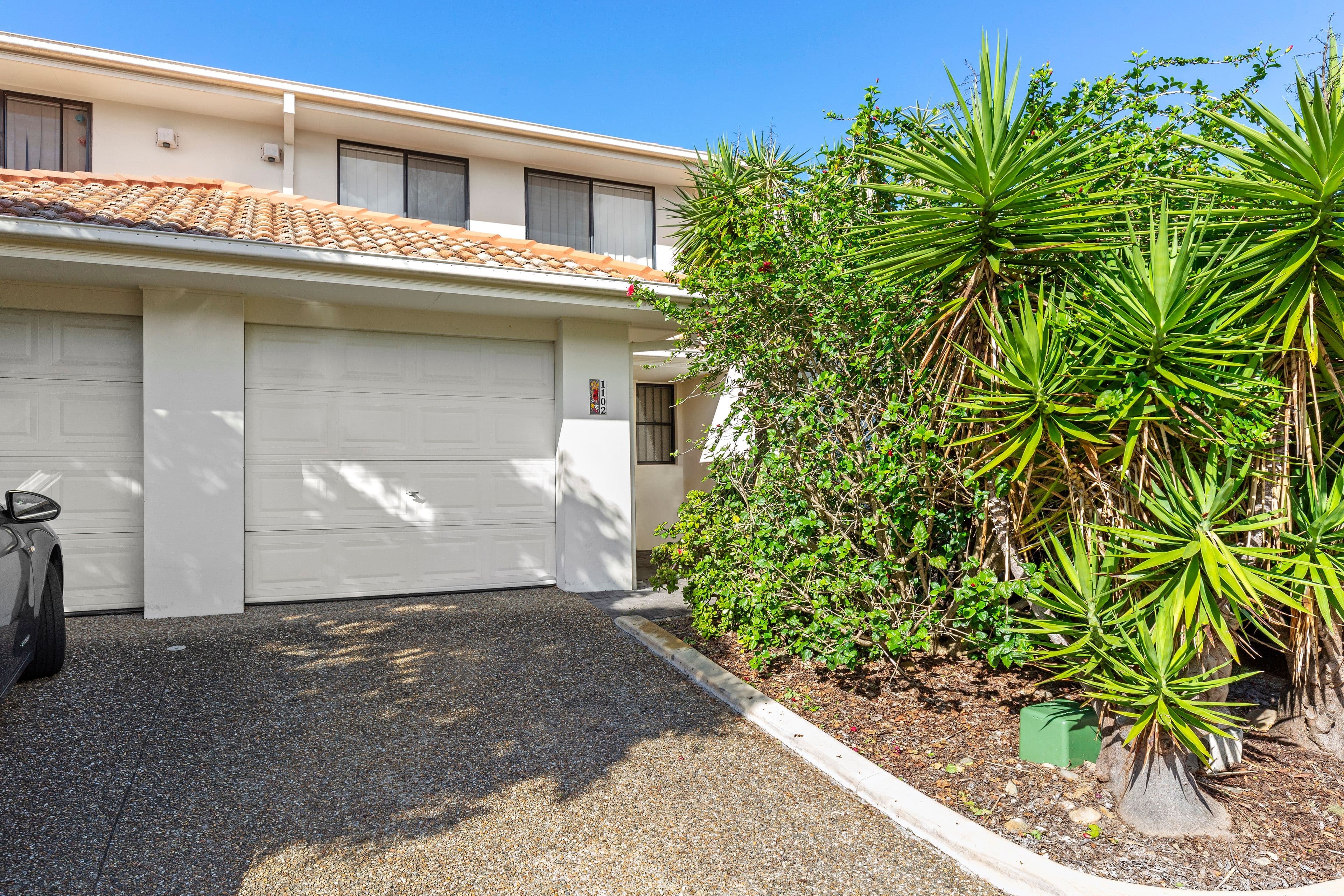 2 Gentian Drive, Arundel QLD 4214, Arundel - Image 1