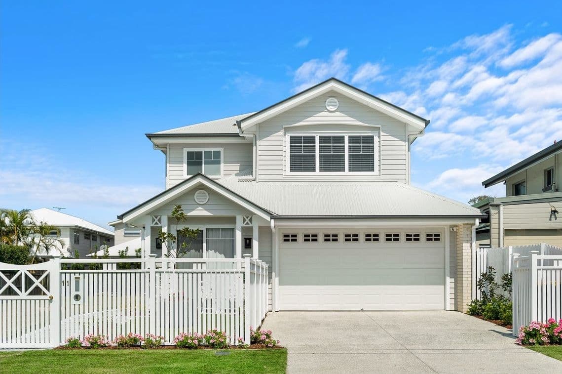 11 Hamilton Avenue, Hendra QLD 4011, Hendra - Image 1
