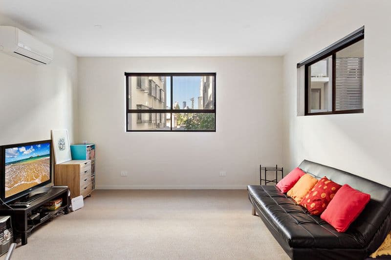 37 Bryden Street, Windsor - Image 1