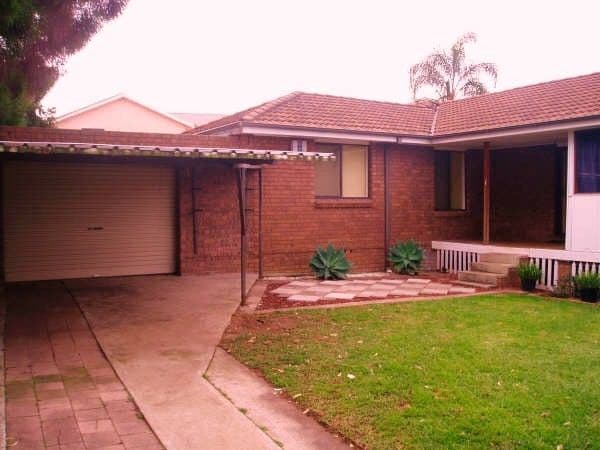 21 Cullum Street, BOSSLEY PARK NSW 2176, Bossley Park - Image 1