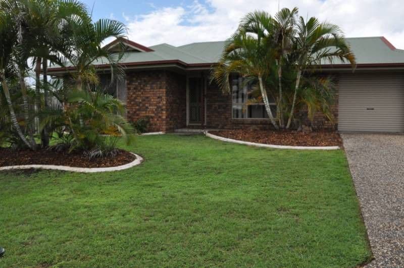 3 Rosemount Place, NEW AUCKLAND QLD 4680, New Auckland - Image 1