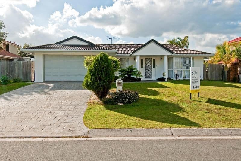 17 Solandra Crescent, CALAMVALE QLD 4116, Calamvale - Image 1