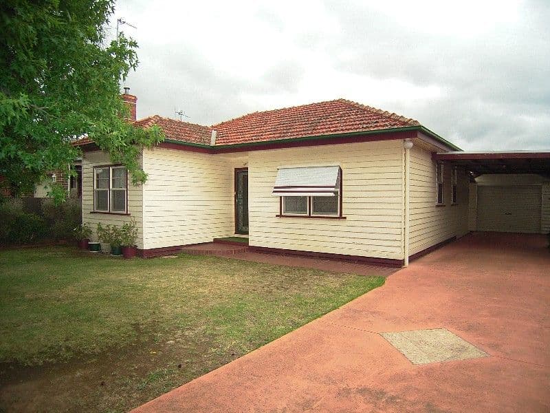 27 Dunrobin Street, SHEPPARTON VIC 3630, Shepparton - Image 1