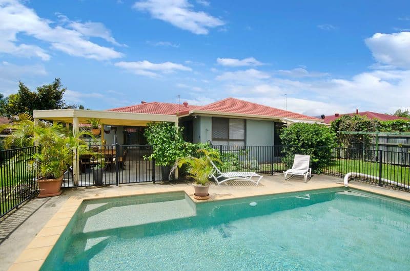 5 Foreshore Close, ELANORA QLD 4221, Elanora - Image 1