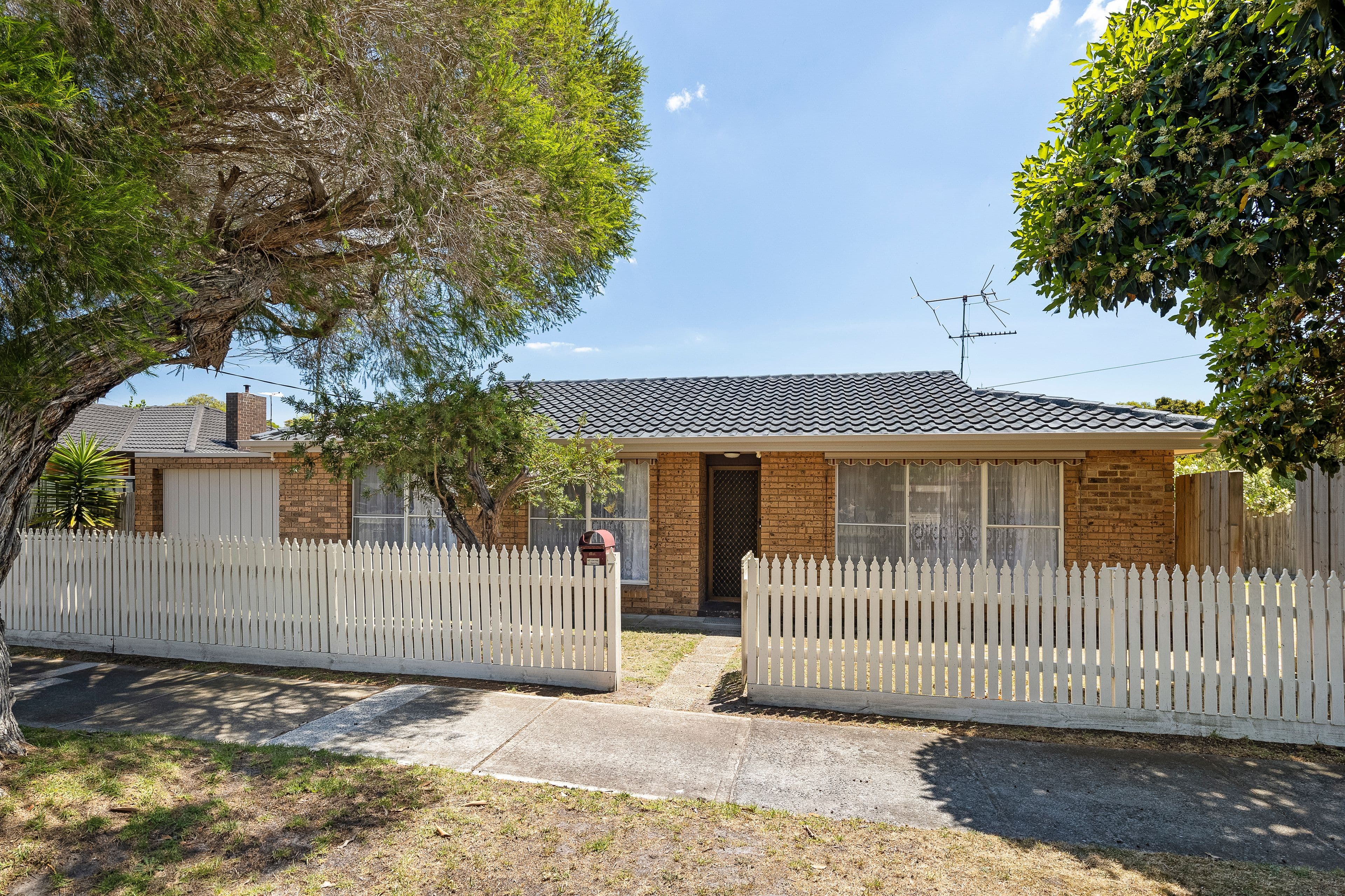 7 Roberts Street, Frankston VIC 3199, Frankston - Image 1