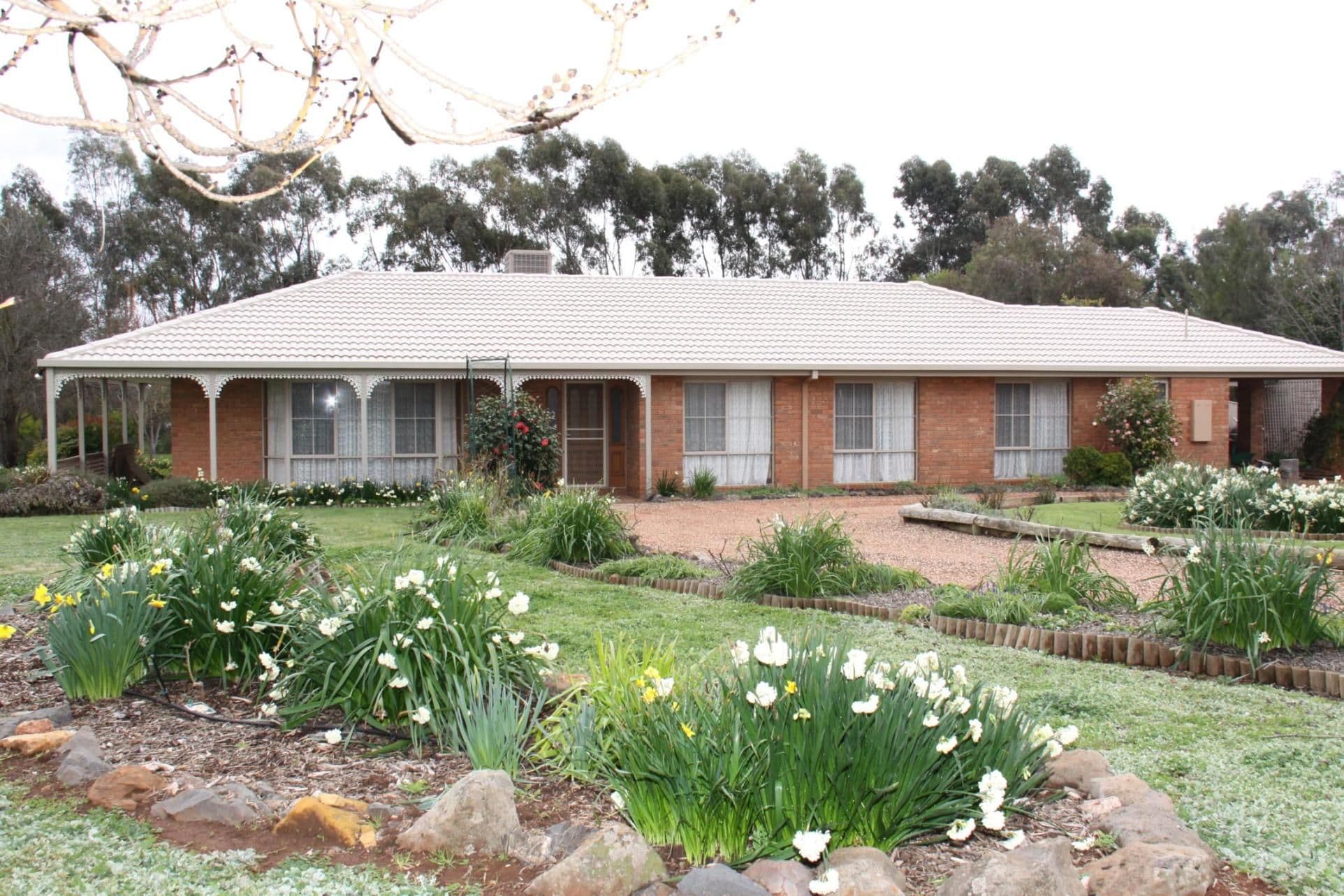 2 Thompsons Lane, HEATHCOTE VIC 3523, Heathcote - Image 1