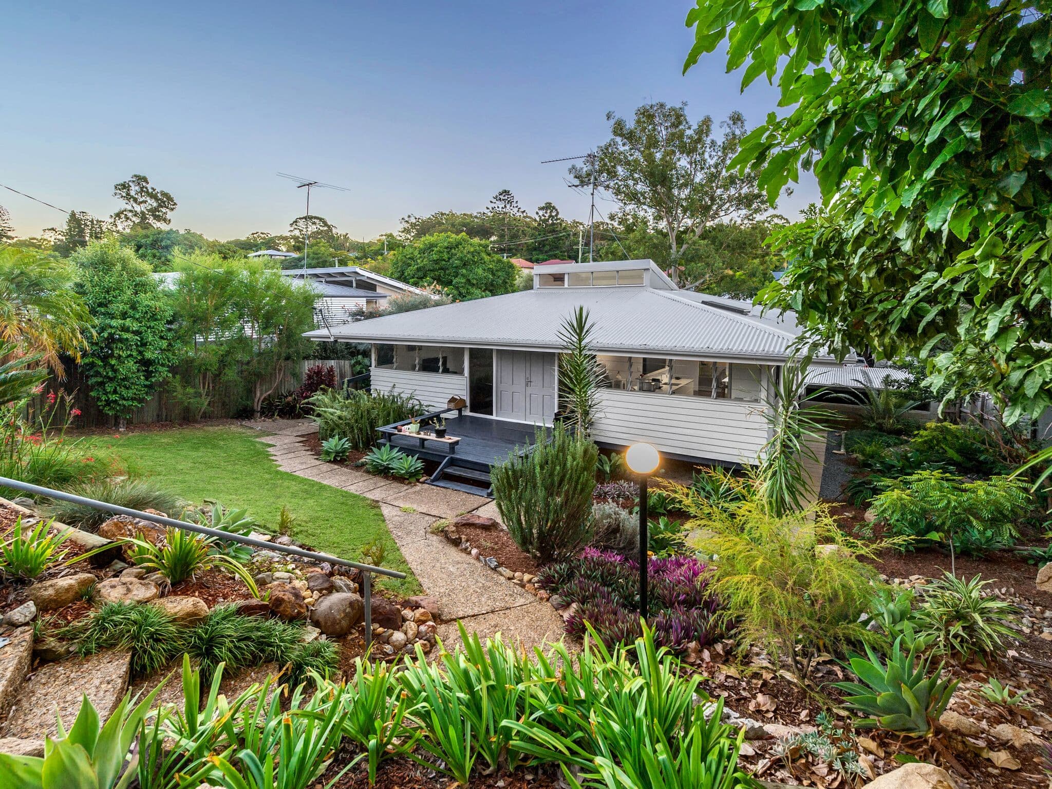 18 Sapphire Street, Holland Park QLD 4121, Holland Park - Image 1