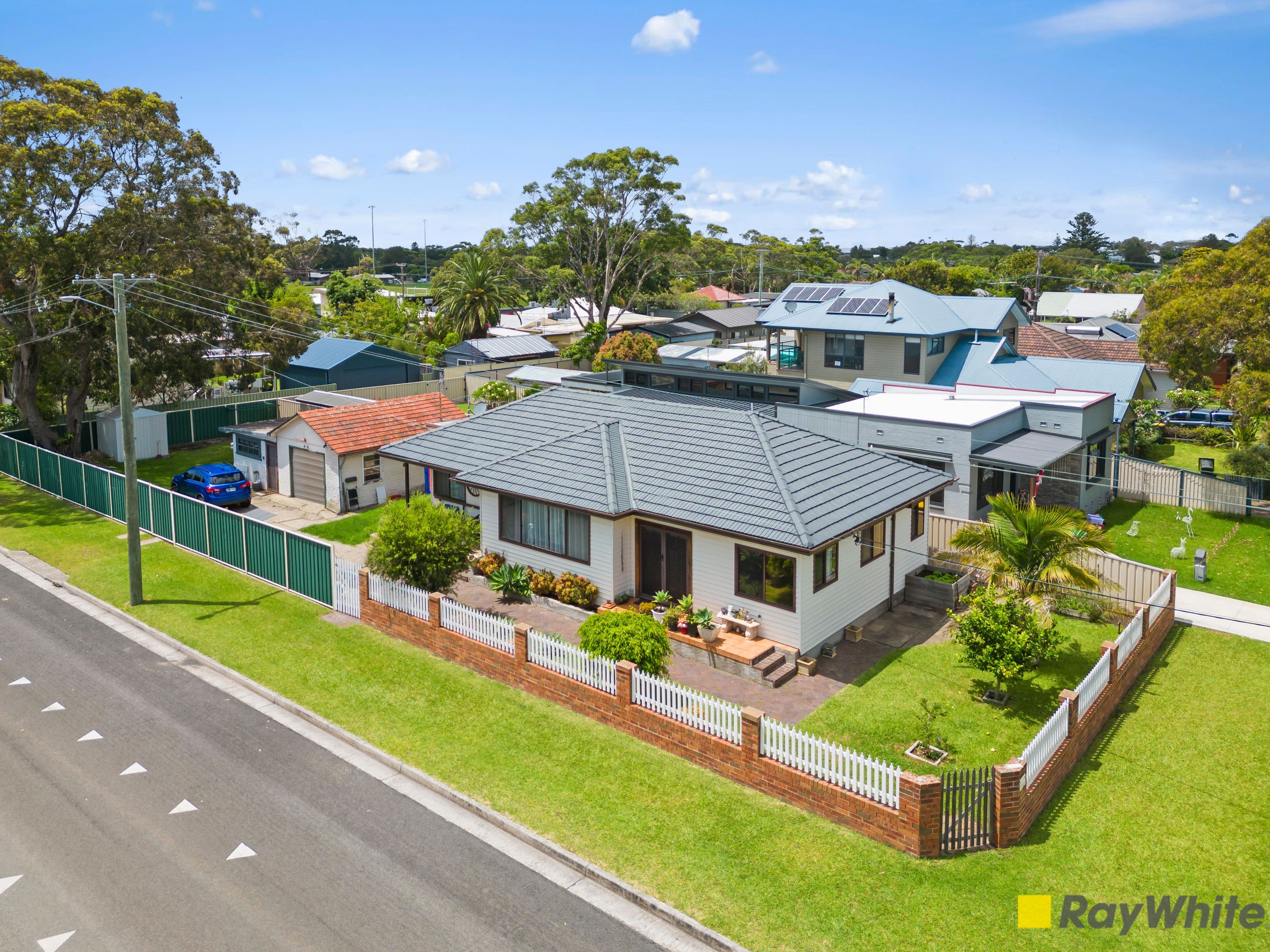 13 Byron Street, Bellambi NSW 2518, Bellambi - Image 1