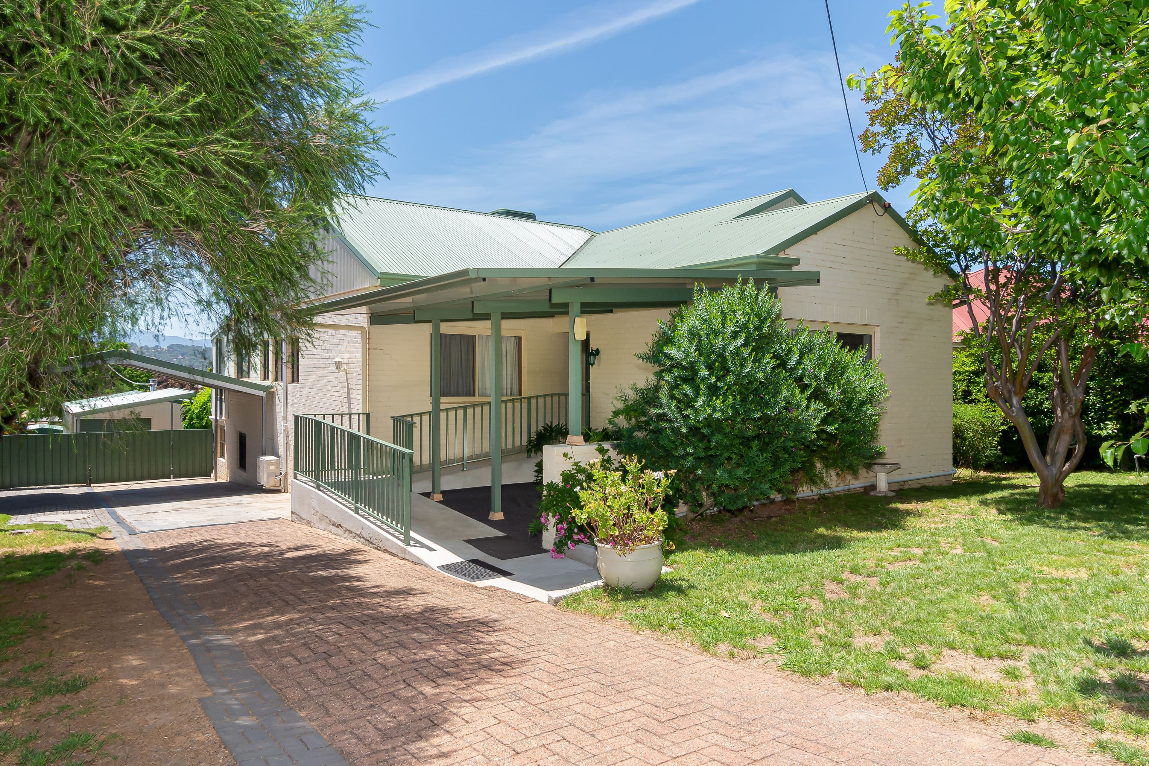 4 Kirk Avenue, Tumut NSW 2720, Tumut - Image 1