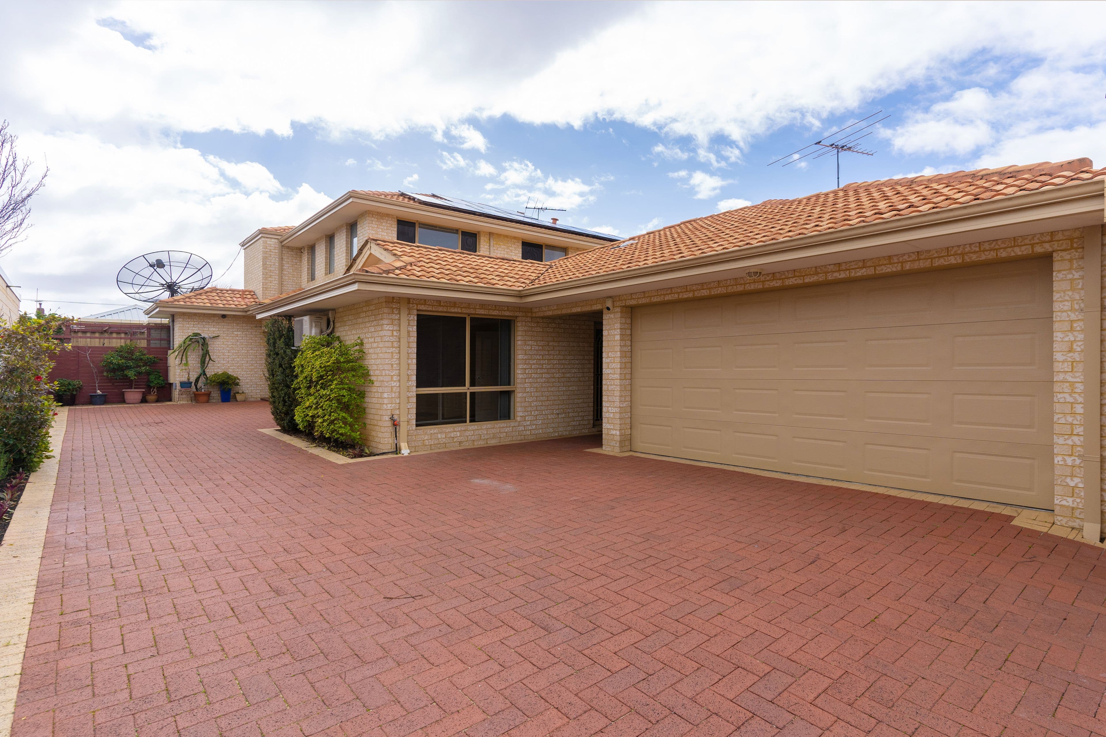 6C Windemere Crescent, Nollamara WA 6061, Nollamara - Image 1