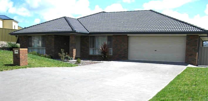6 Saxon Court, MOUNT GAMBIER SA 5290, Mount Gambier - Image 1
