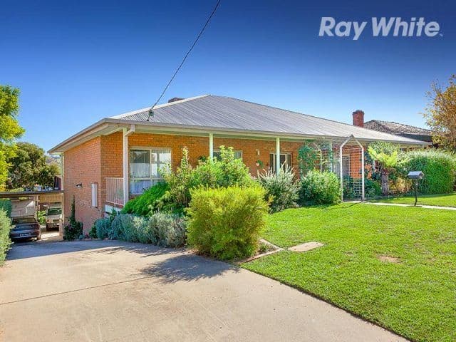 10 Craig Drive, BELLBRIDGE VIC 3691, Bellbridge - Image 1