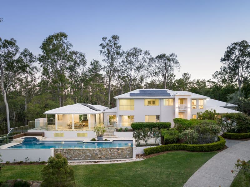 226 Sugars Road, Anstead - Image 1